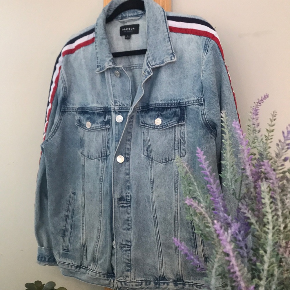 FOREVER 21 JEAN JACKET